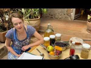 Evita comprar café y bebidas enlatadas, haz tus propias bebidas en casa.